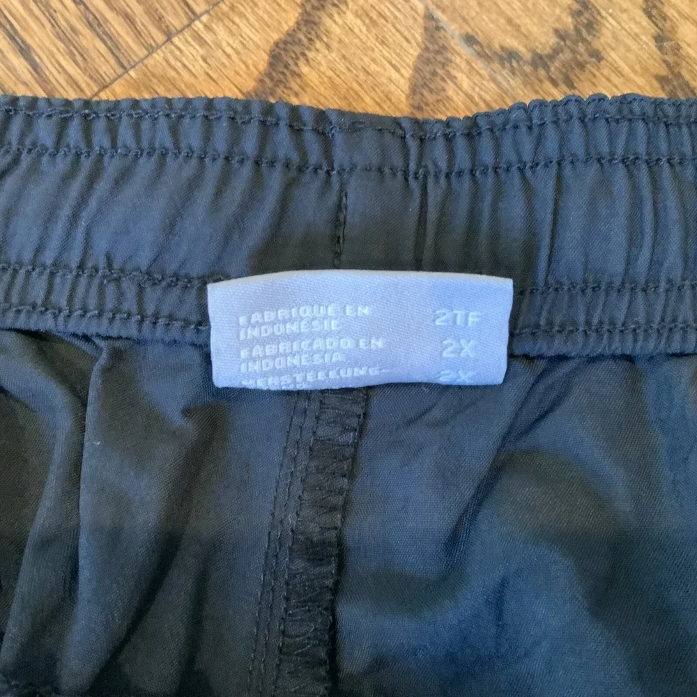 COLUMBIA 2XL Black Nylon Shorts Elastic Waist‎ Pockets Hiking Fishing Swimming